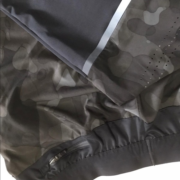 NWT Gray/Black Nike Joggers - Picture 6 of 7